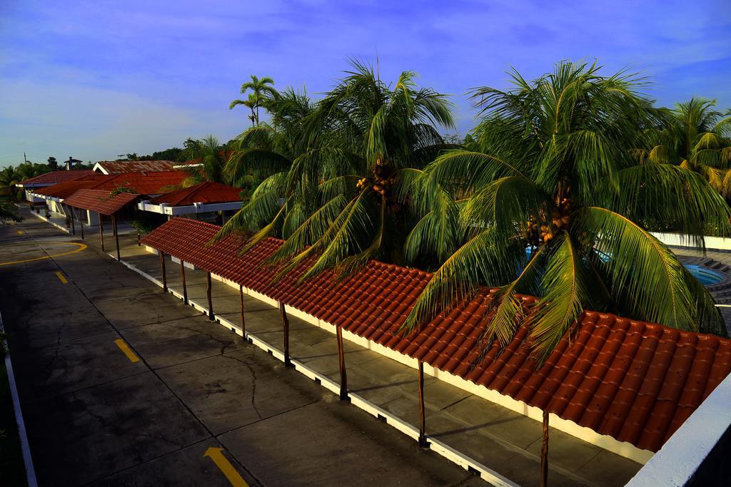 Hotel Sol Del Oriente Ікітос Екстер'єр фото